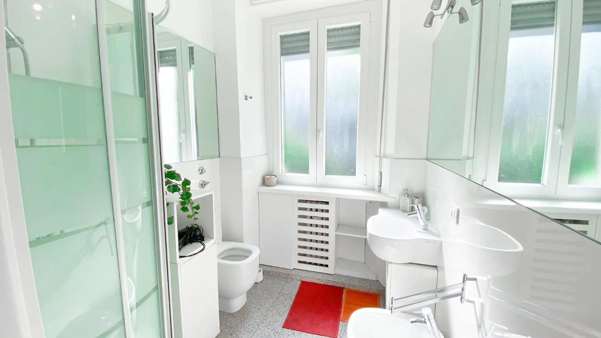 Sant'Orsola 5 - Modern Duomo Suite Milan Apartment