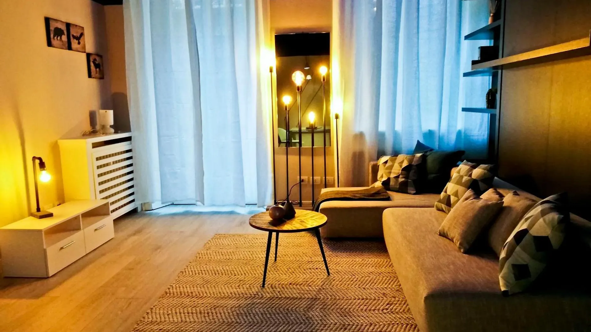 Sant'Orsola 5 - Modern Duomo Suite Milan Apartment