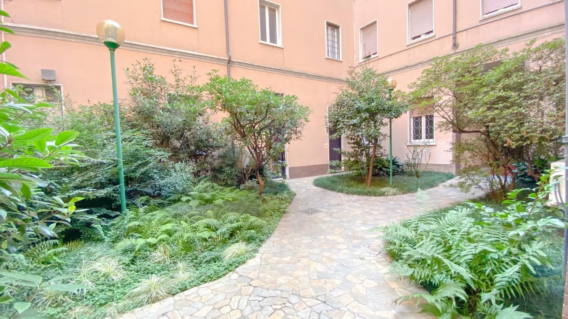 Apartment Sant'Orsola 5 - Modern Duomo Suite Milan