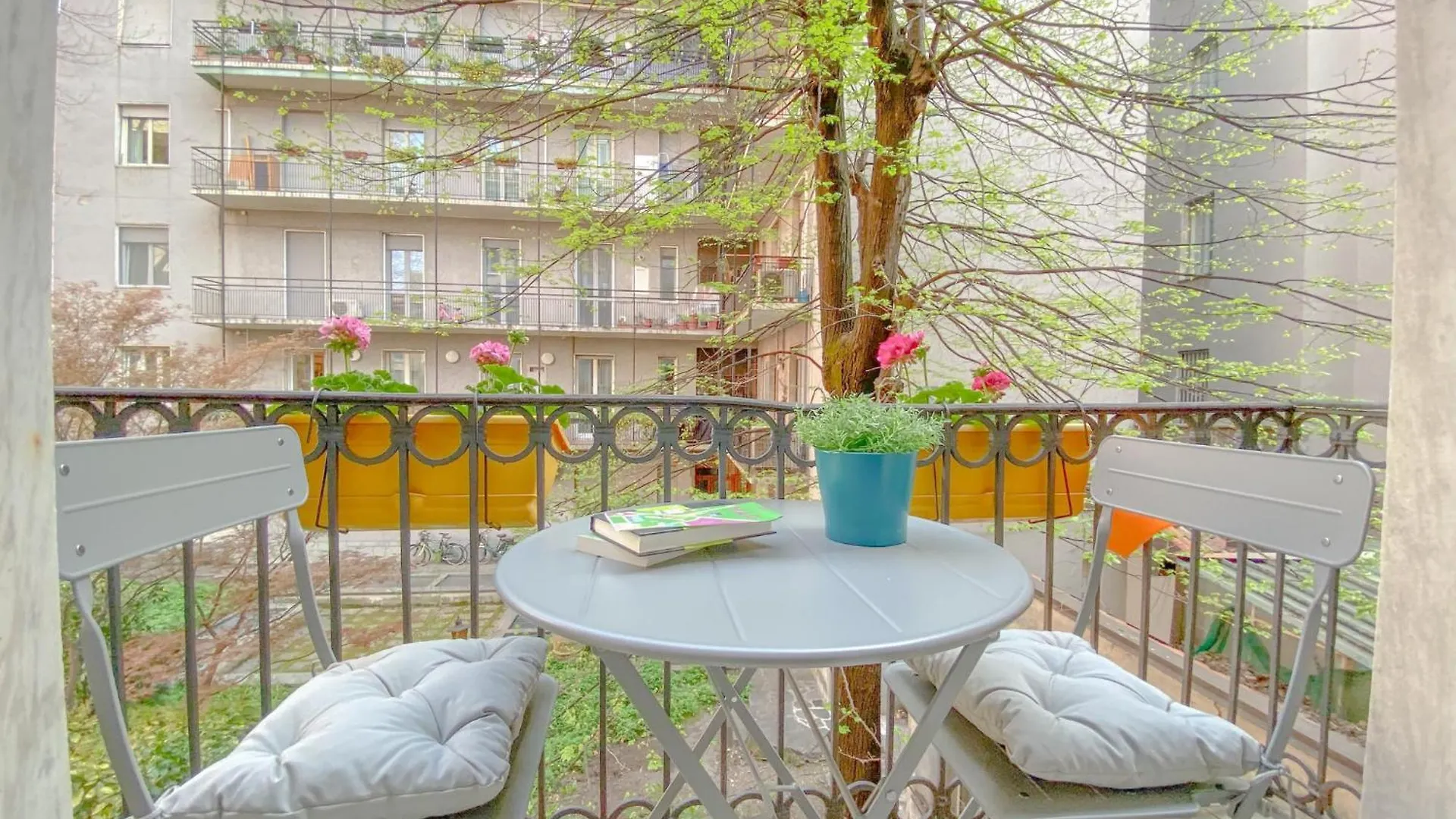 Apartment Sant'Orsola 5 - Modern Duomo Suite Milan